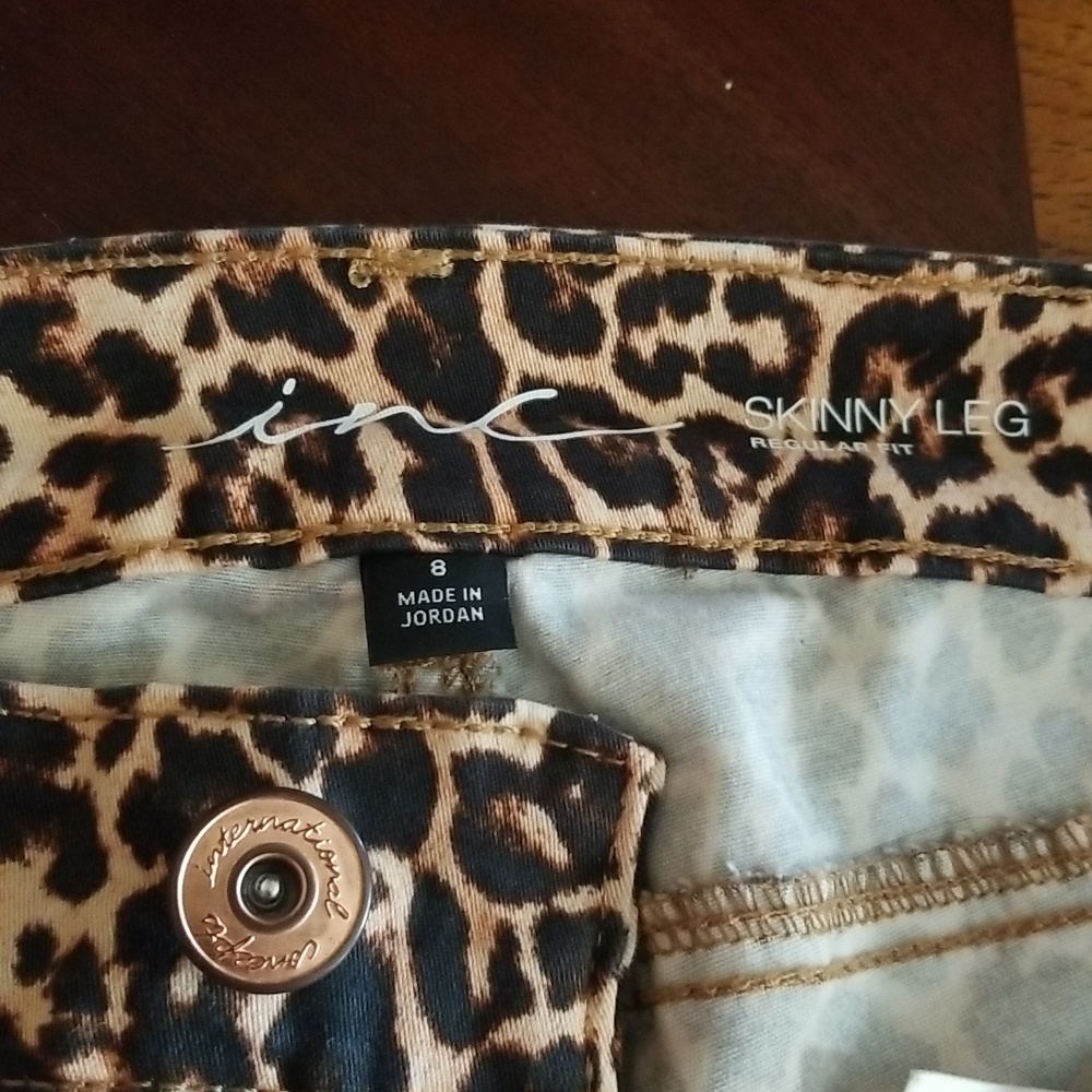 INC Leopard Print Pants - Size 8 - Picture 5 of 9